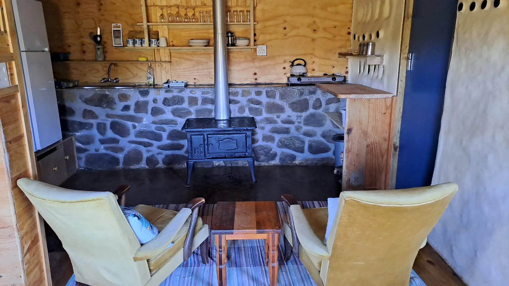 Eco Fox Den exterior